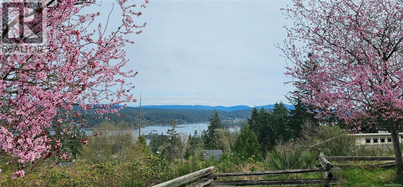  120 Bishops Walk Road, Salt Spring