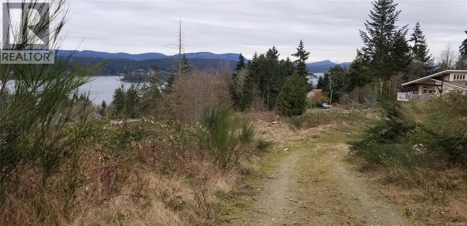  120 Bishops Walk Road, Salt Spring