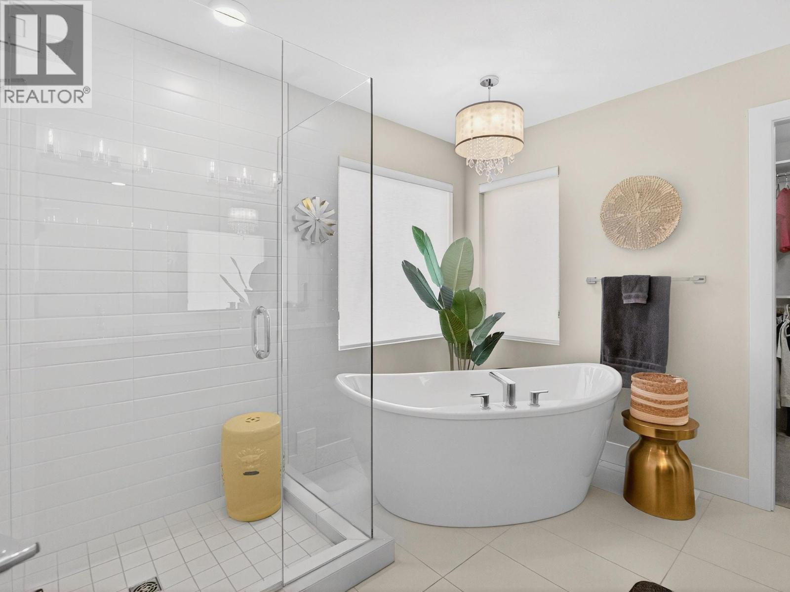  2578 Crown Crest Place, West Kelowna