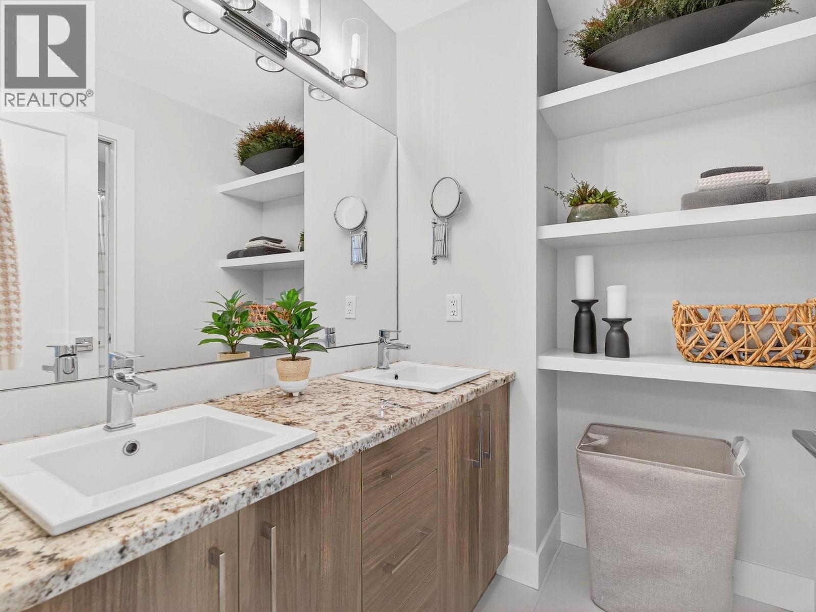  2578 Crown Crest Place, West Kelowna