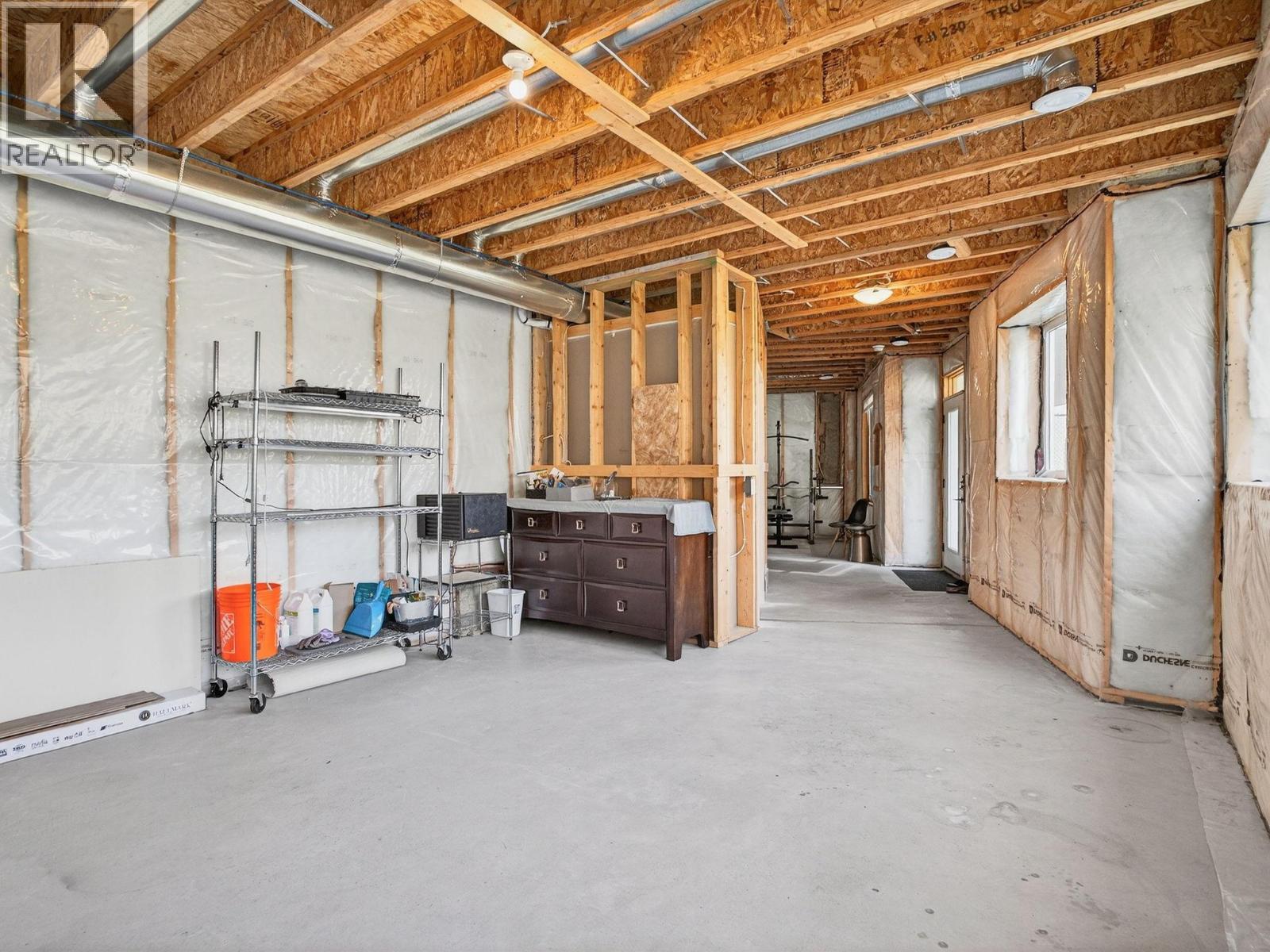  2578 Crown Crest Place, West Kelowna