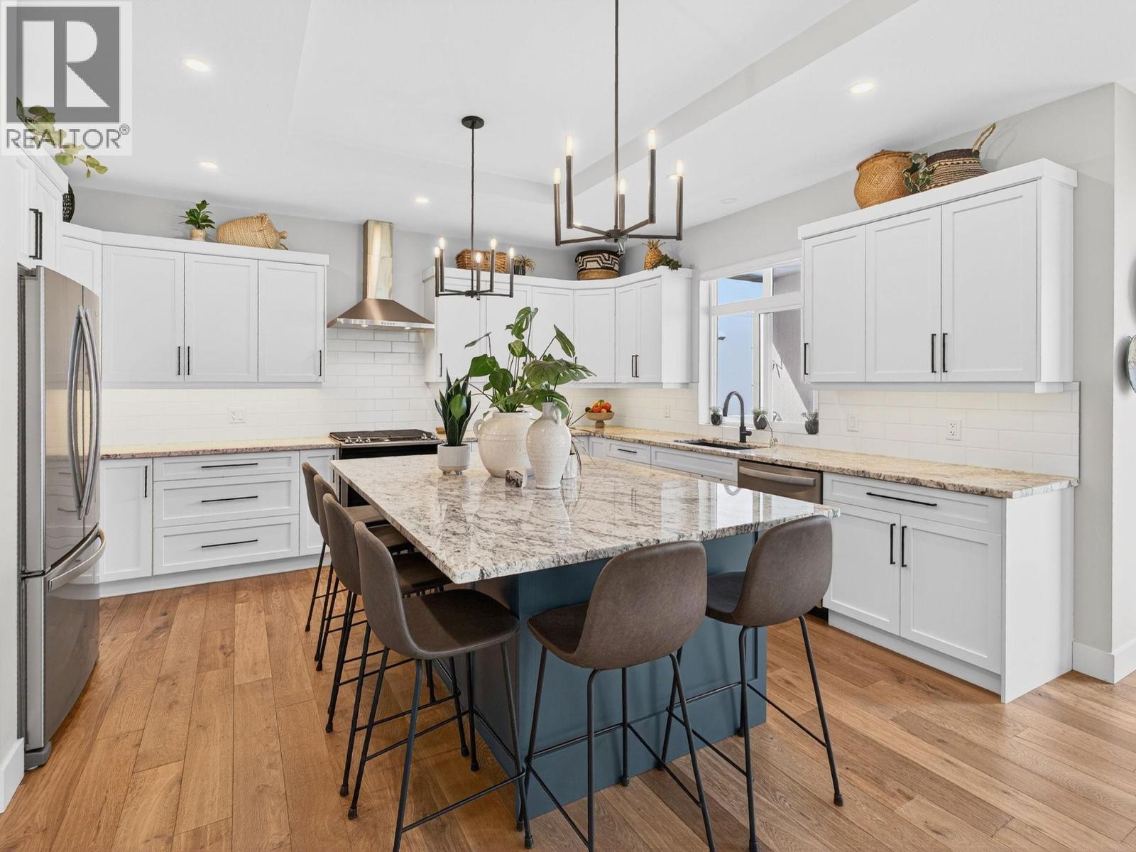  2578 Crown Crest Place, West Kelowna