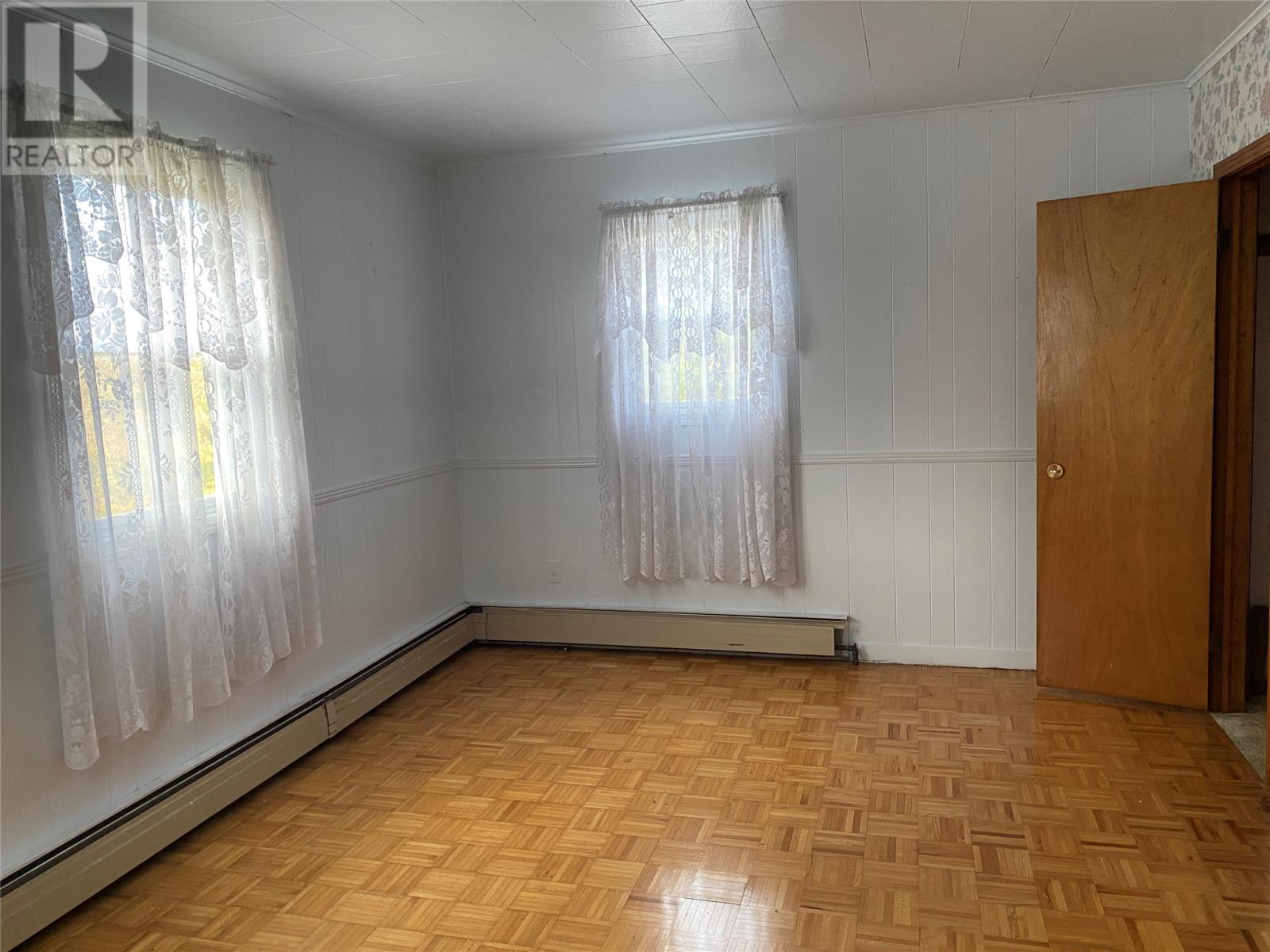Upstairs Bedroom #2