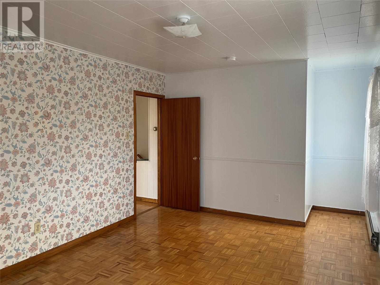 Upstairs Bedroom #2