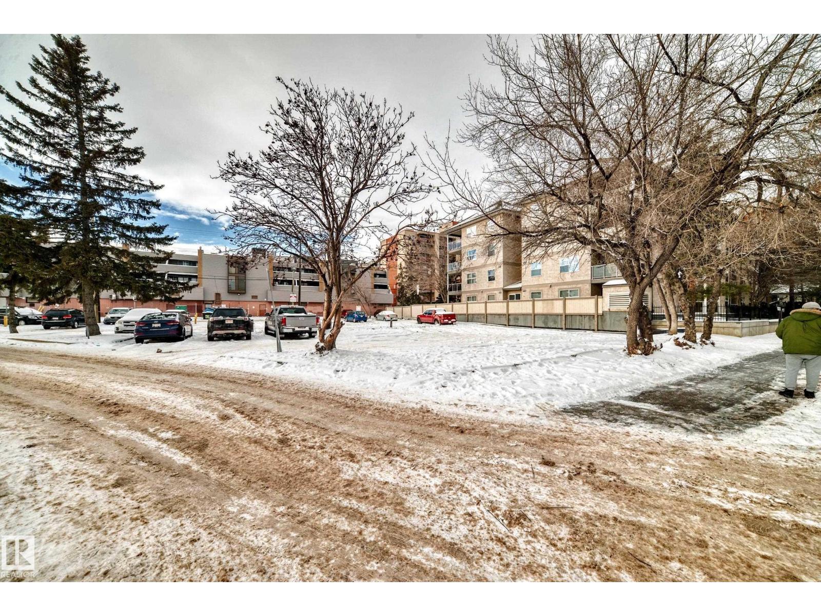 Single Family House for Sale in #   ST NW Edmonton 