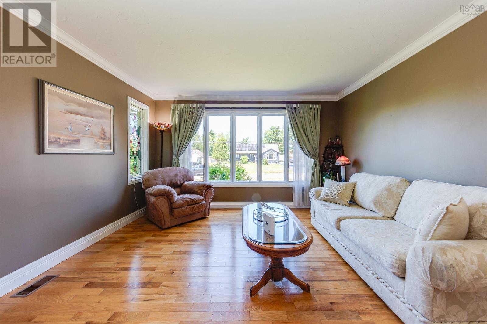 Property 29 of 51 of 76 Meadowland Avenue