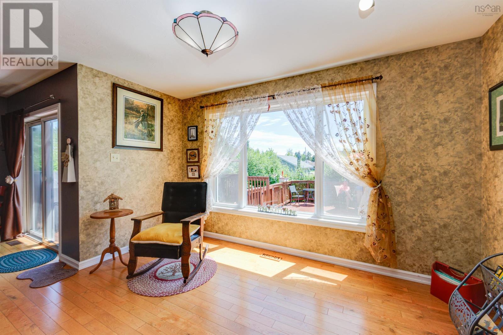 Property 46 of 51 of 76 Meadowland Avenue