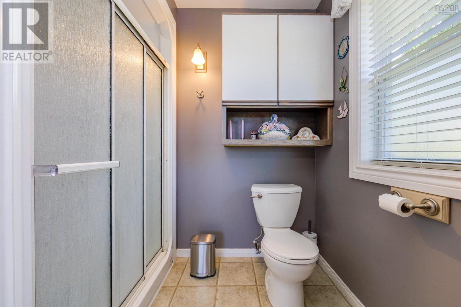 Property 22 of 51 of 76 Meadowland Avenue