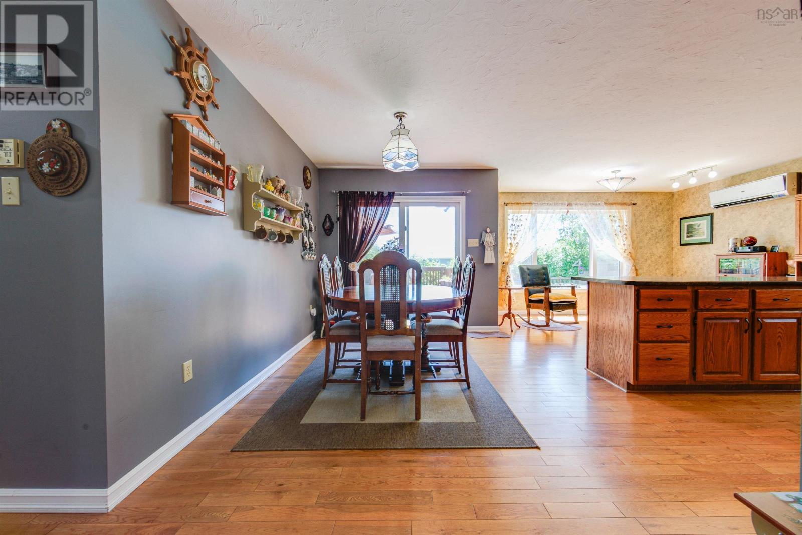 Property 45 of 51 of 76 Meadowland Avenue