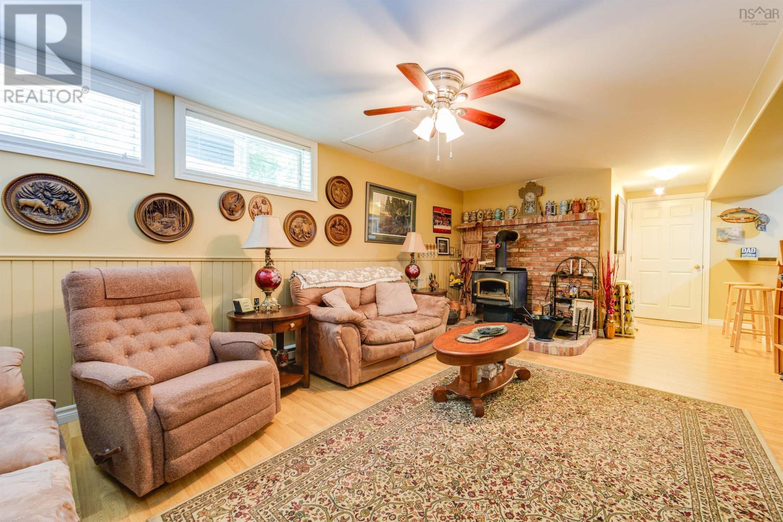 Property 39 of 51 of 76 Meadowland Avenue