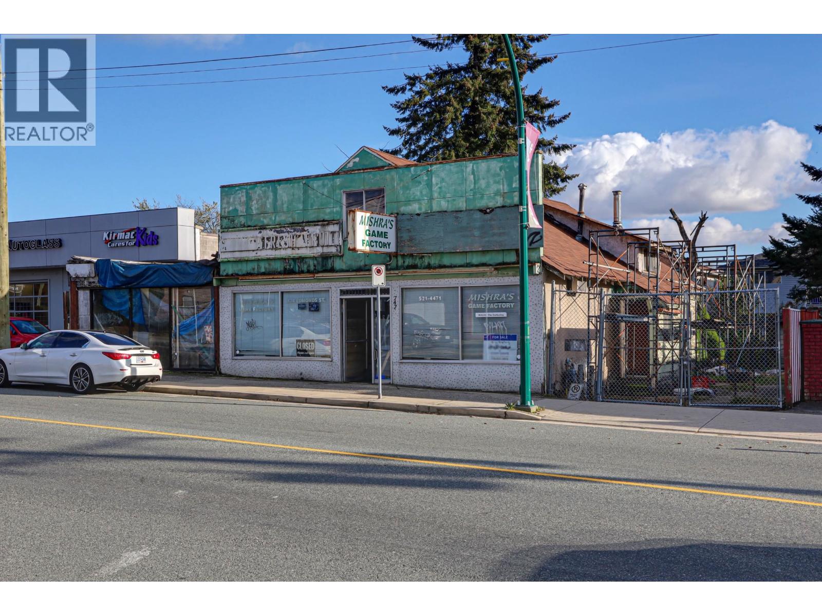 Retail in Burnaby - Image 8