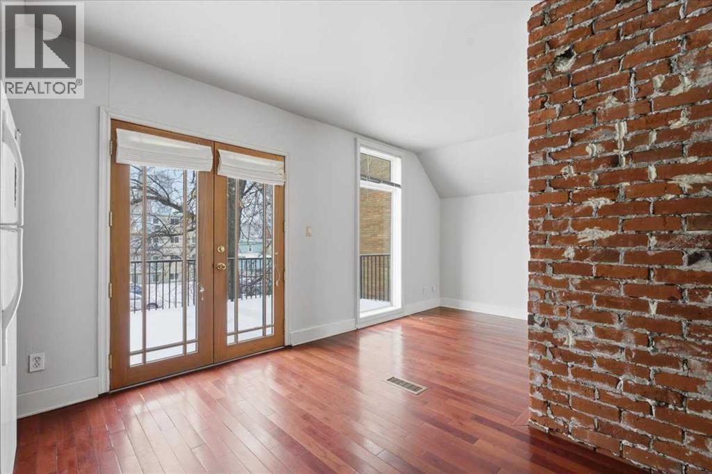 Single Family House for Sale in   Avenue SW Sunalta Calgary 