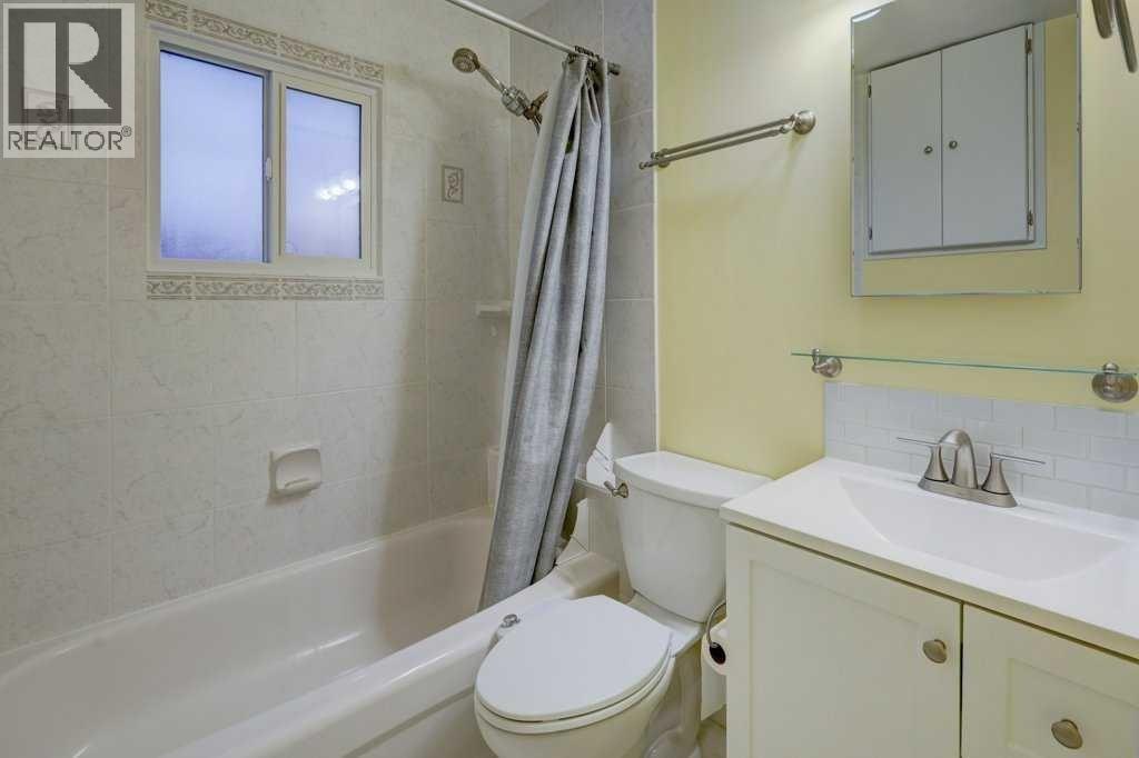 Single Family House Bungalow for Sale in   Avenue NW Capitol Hill Calgary 