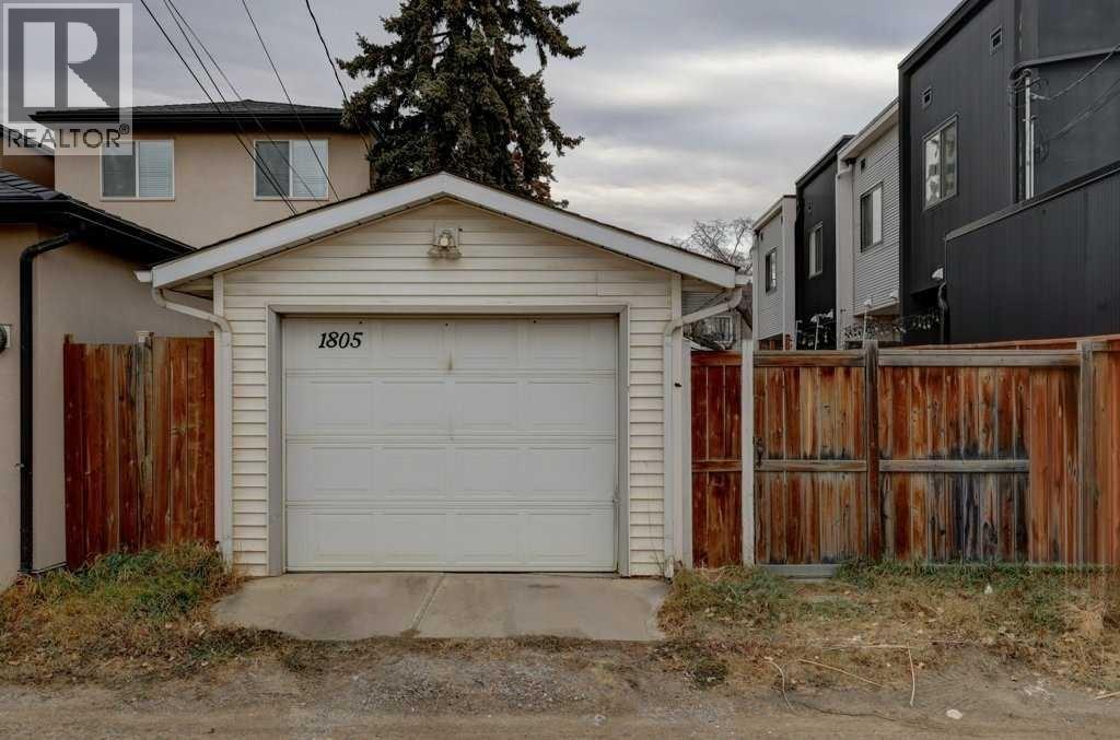 Single Family House Bungalow for Sale in   Avenue NW Capitol Hill Calgary 