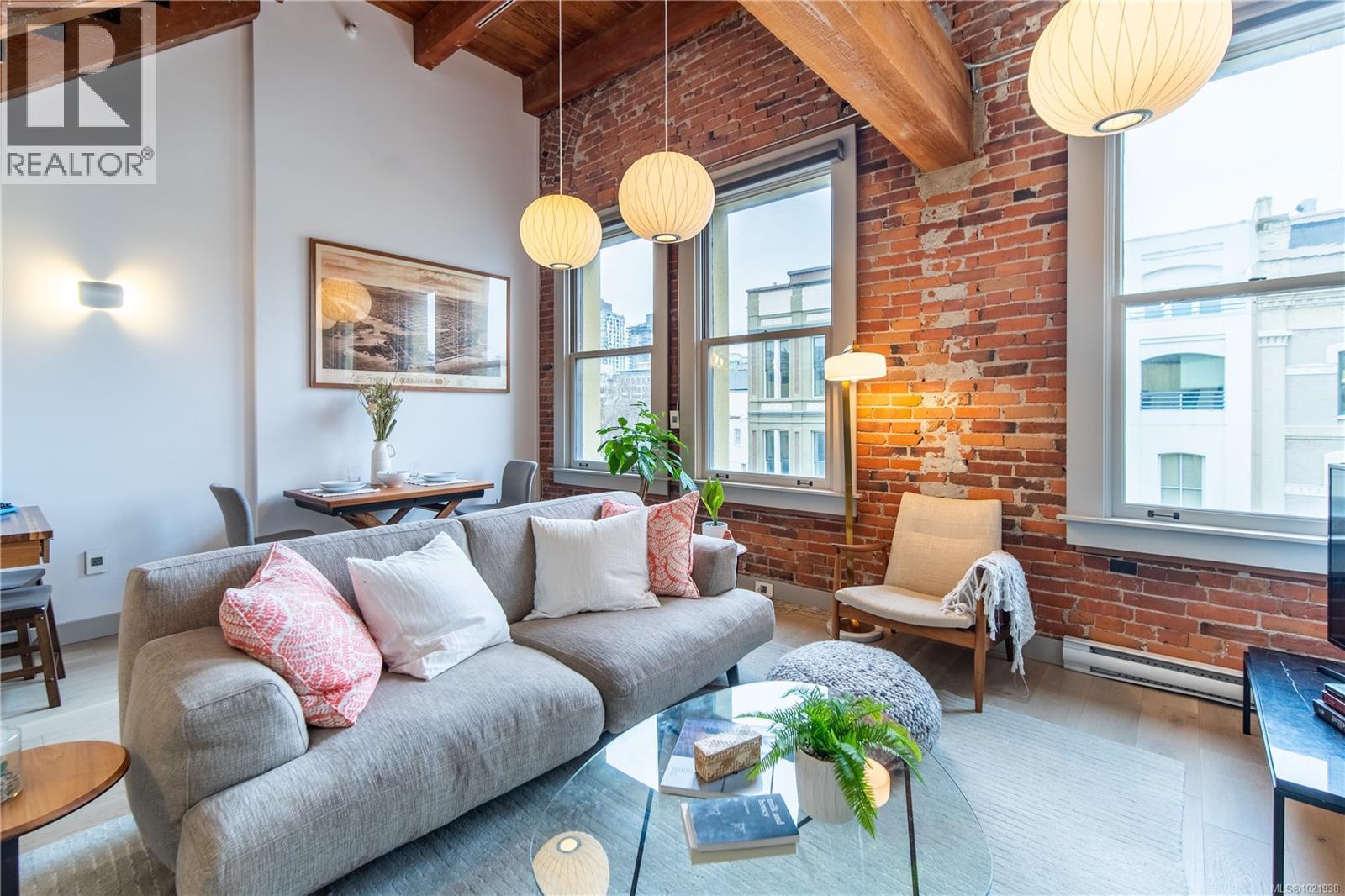 317 599 Pandora Avenue, Victoria