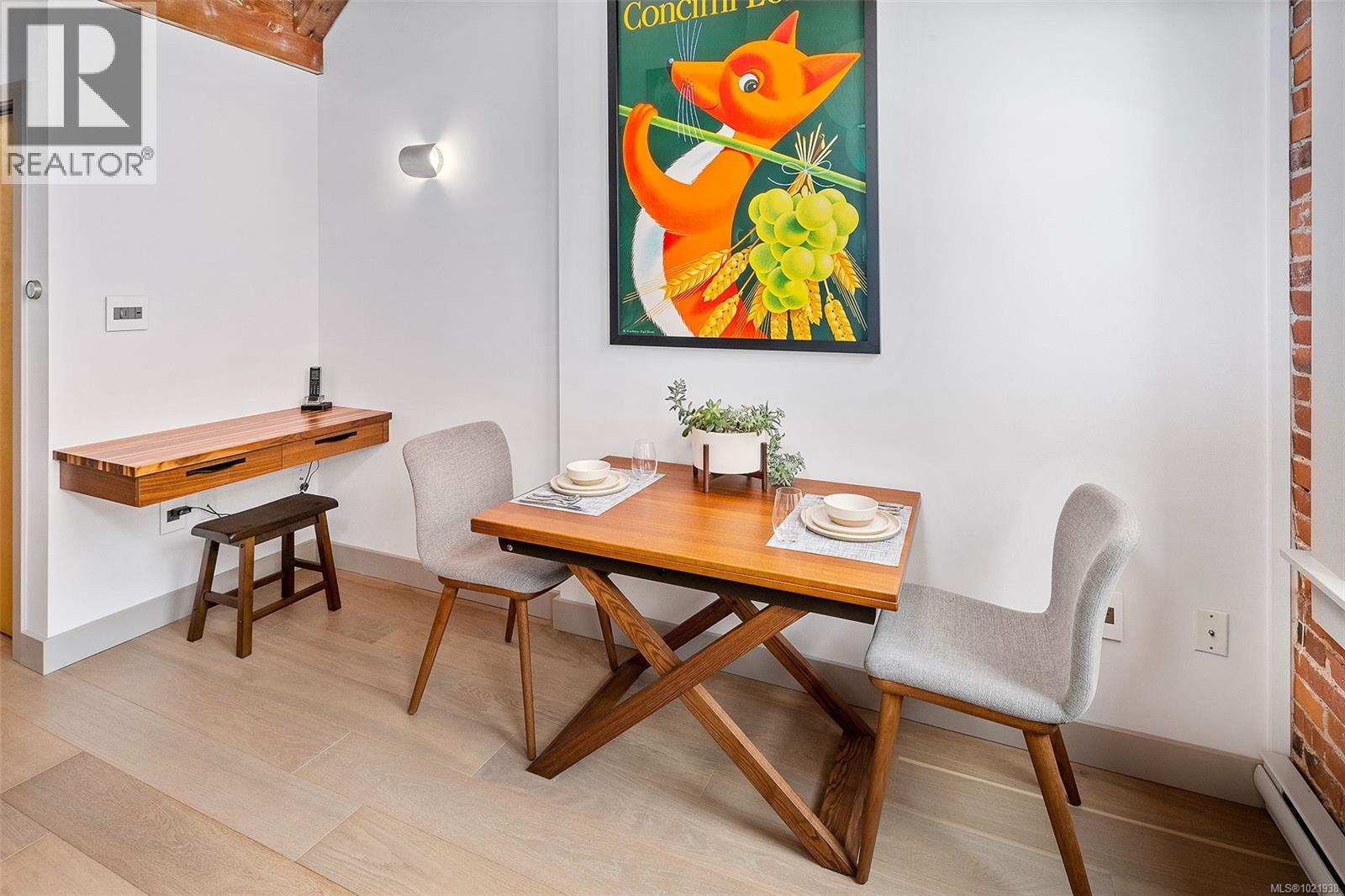 317 599 Pandora Avenue, Victoria