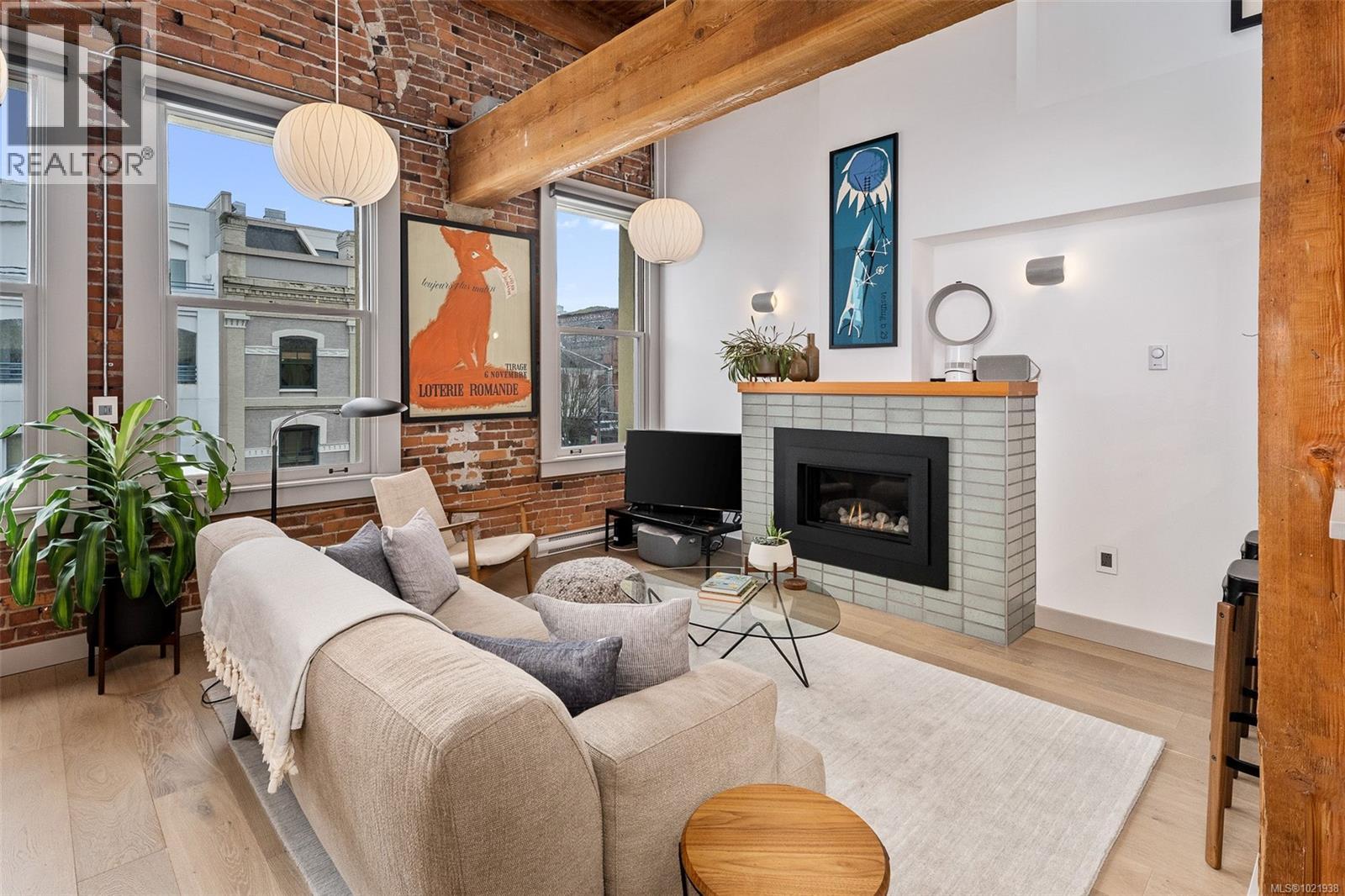 317 599 Pandora Avenue, Victoria