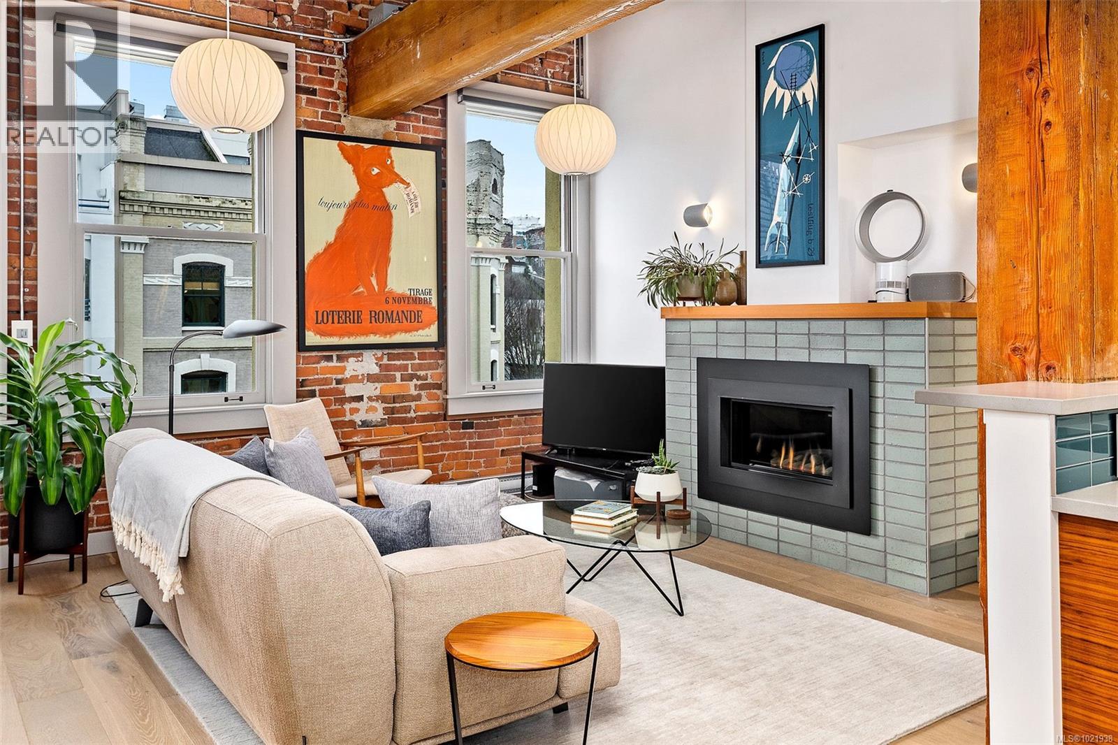 317 599 Pandora Avenue, Victoria