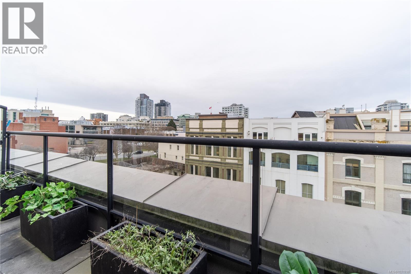 317 599 Pandora Avenue, Victoria