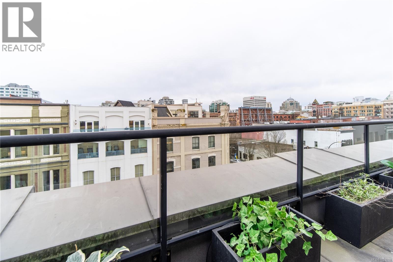 317 599 Pandora Avenue, Victoria