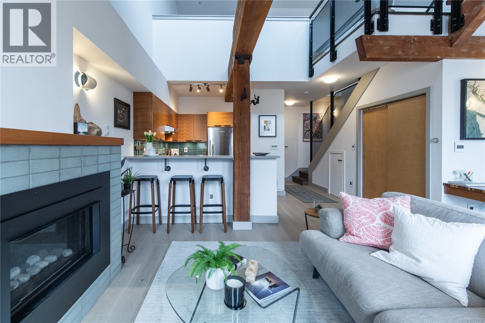 317 599 Pandora Avenue, Victoria