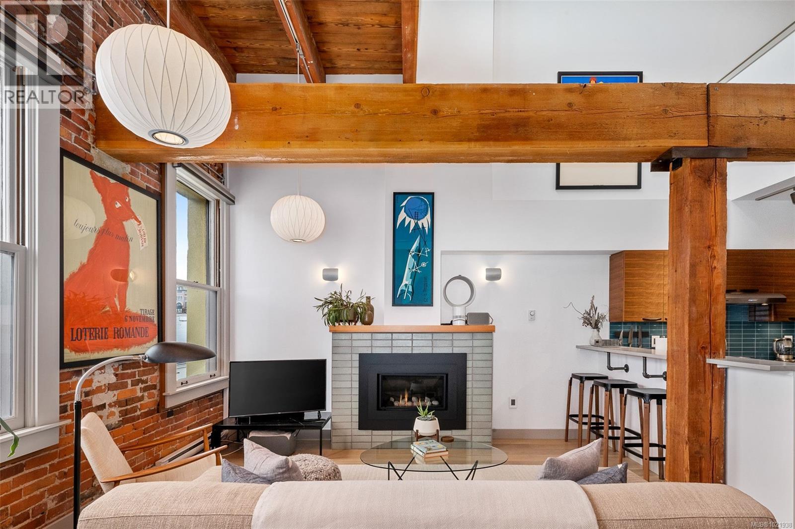 317 599 Pandora Avenue, Victoria