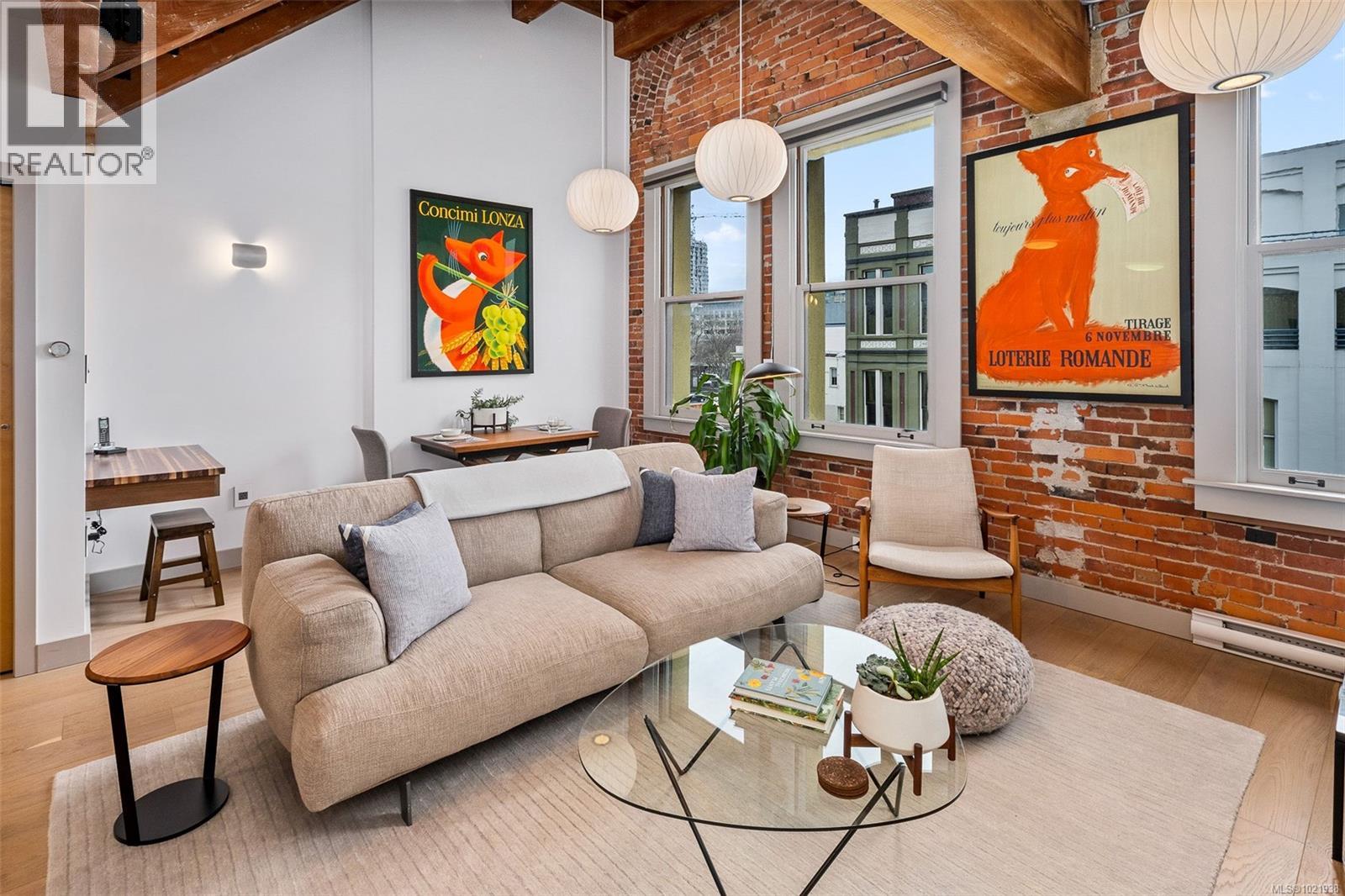 317 599 Pandora Avenue, Victoria