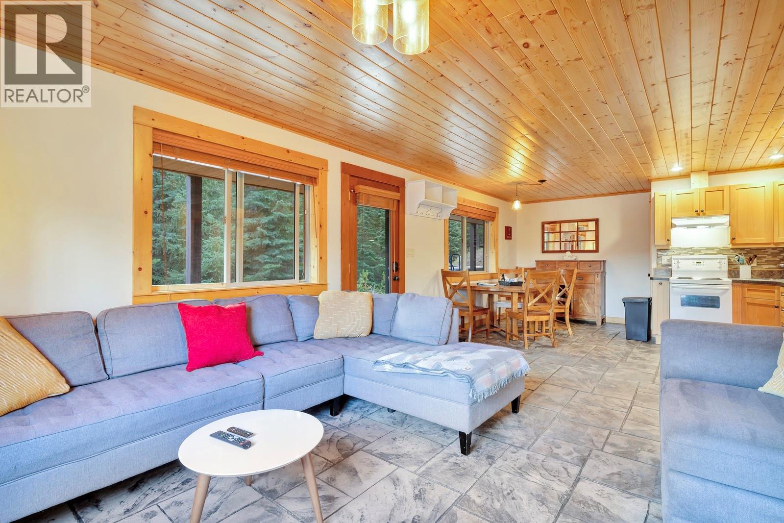 1211 APEX MOUNTAIN Road Unit# 1, Penticton