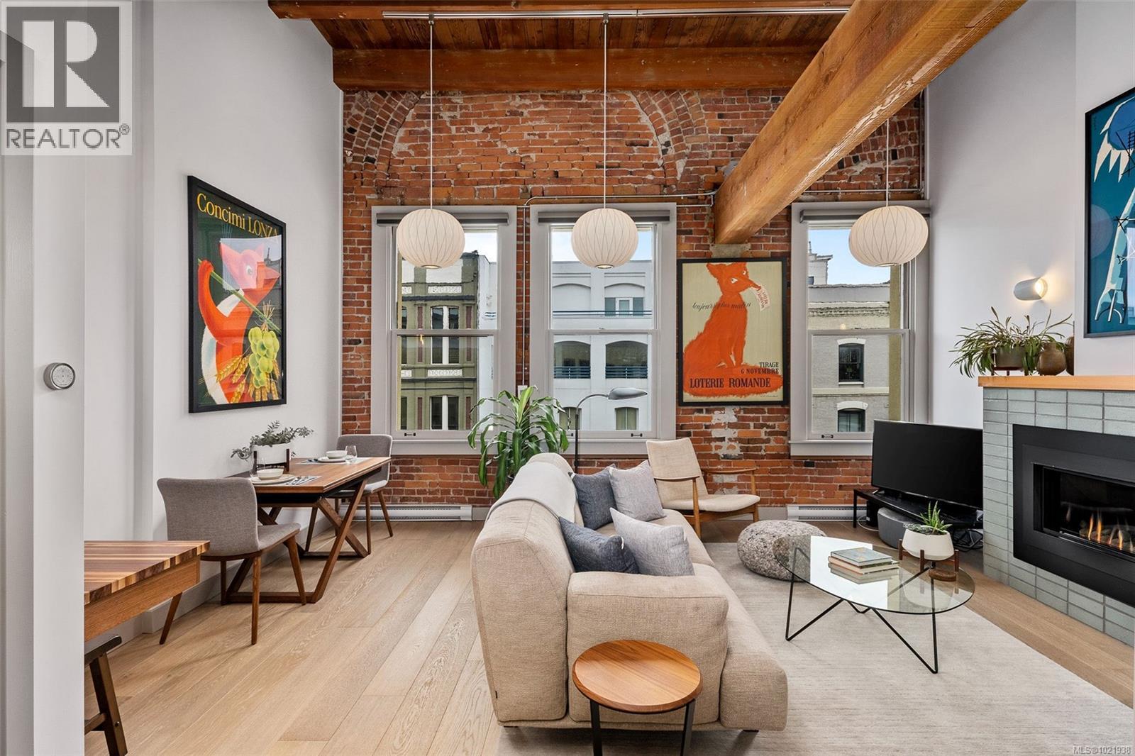 317 599 Pandora Avenue, Victoria