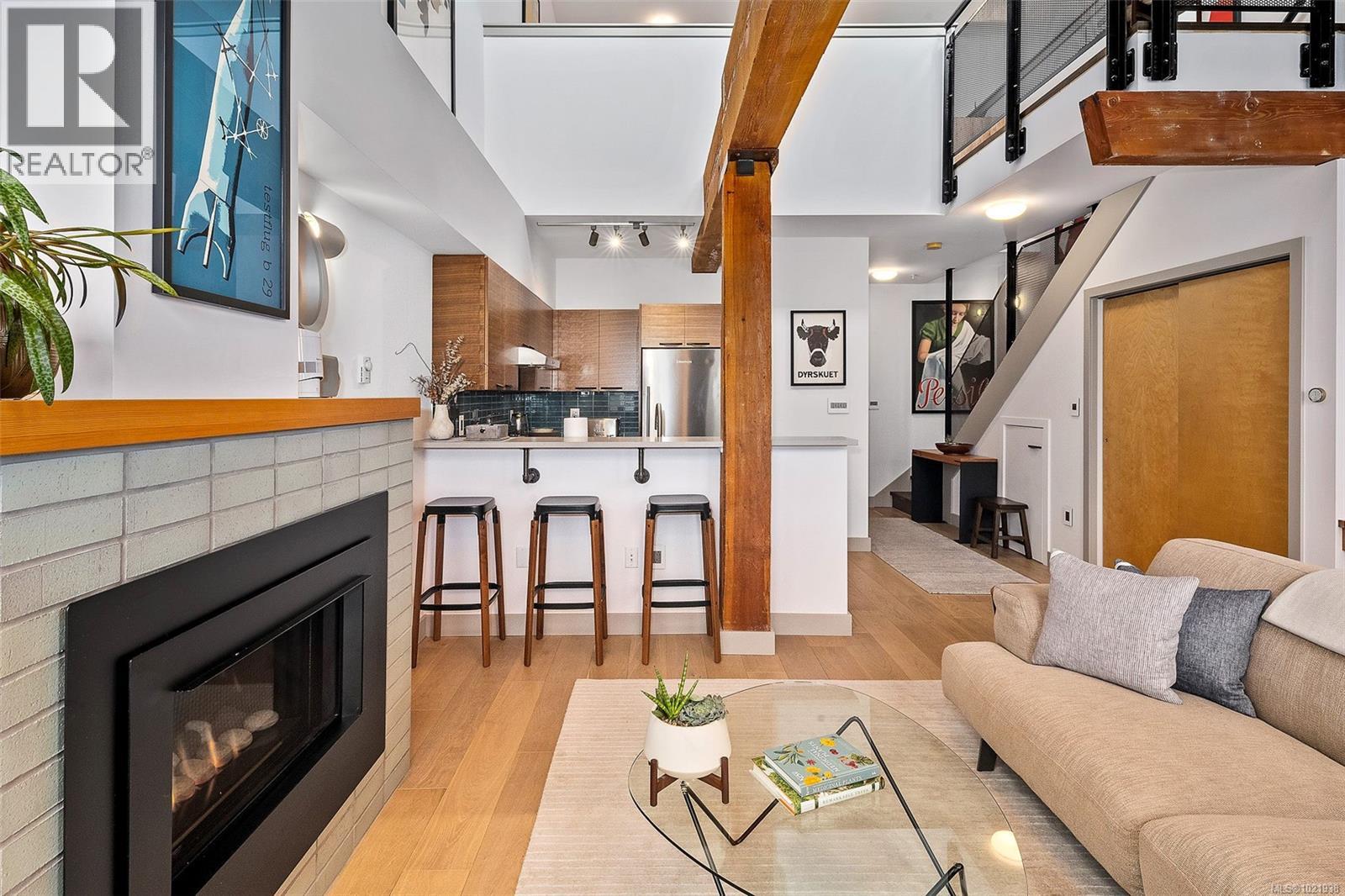 317 599 Pandora Avenue, Victoria