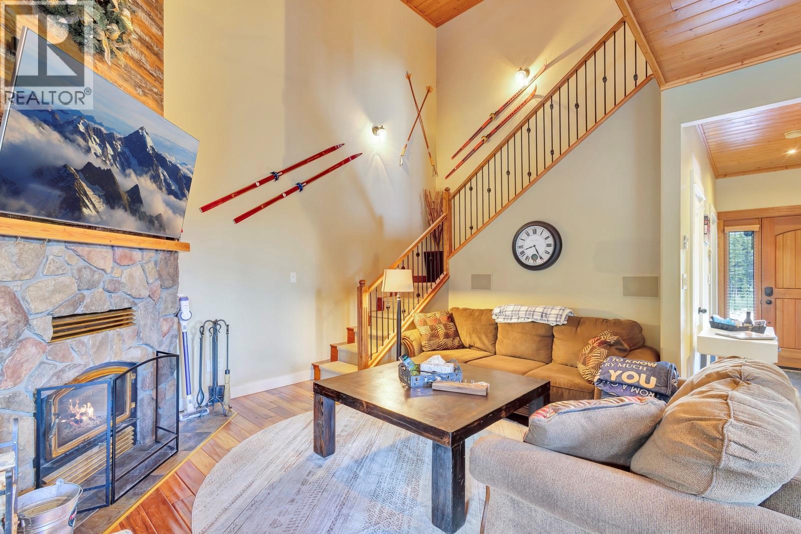 1211 APEX MOUNTAIN Road Unit# 1, Penticton