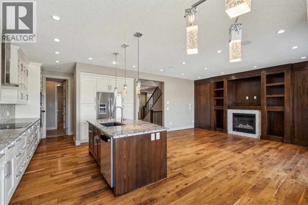 Single Family House for Sale in  Evansborough Way NW Evanston Calgary 