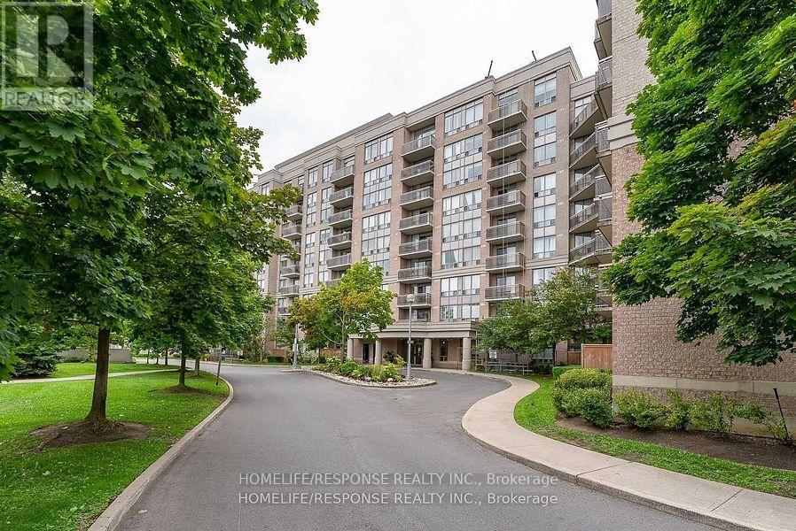 Listing photo of LPH8 - 1720 EGLINTON AVENUE E