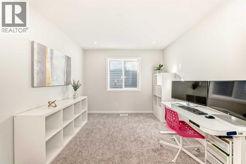 Single Family House for Sale in  Lavender Drive SE Rangeview Calgary 