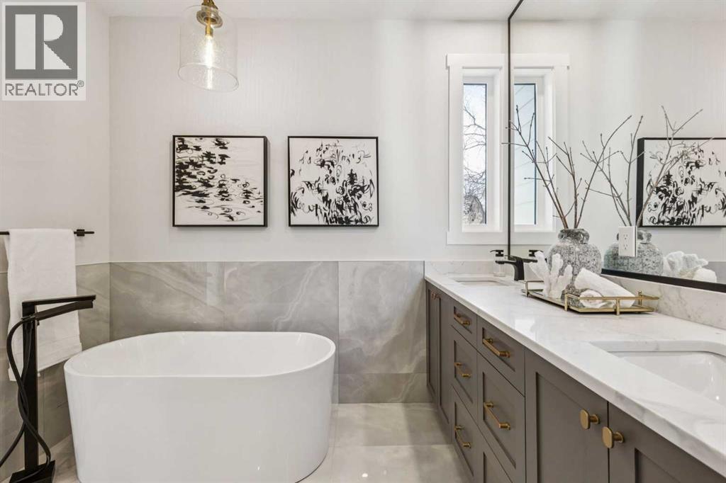 Single Family House for Sale in   Avenue NW Capitol Hill Calgary 