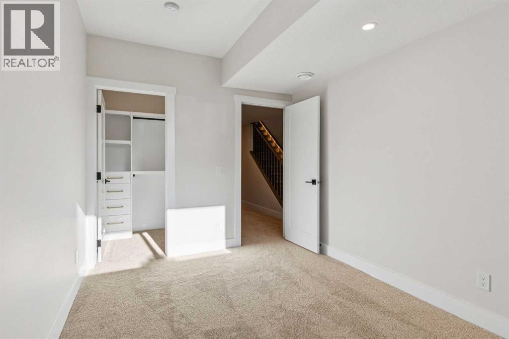 Single Family House for Sale in   Avenue NW Capitol Hill Calgary 