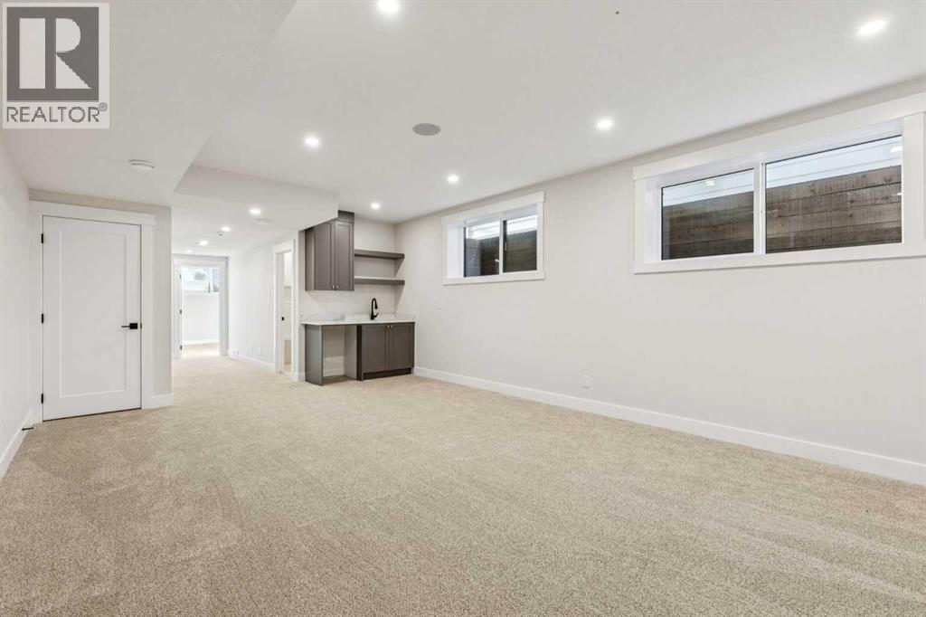 Single Family House for Sale in   Avenue NW Capitol Hill Calgary 