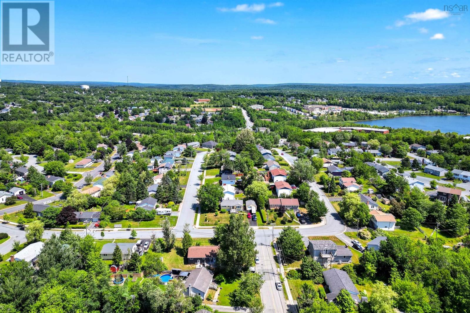 Property 26 of 45 of A & B 34 Raymond Drive