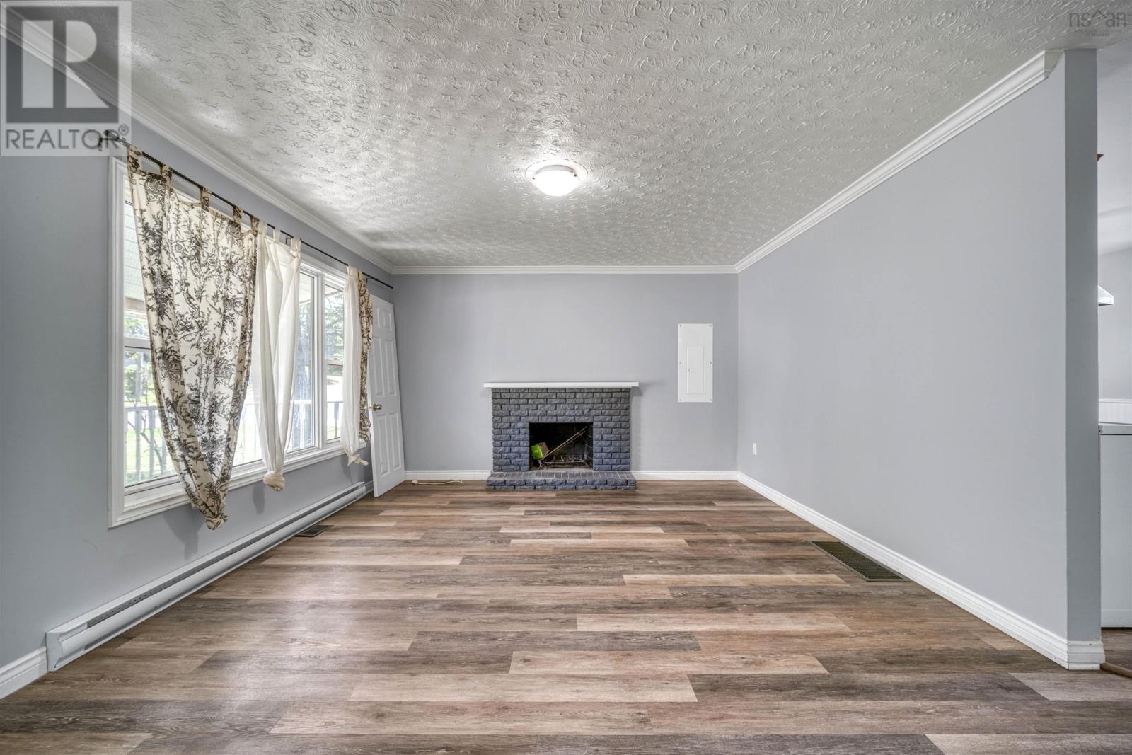 Property 33 of 45 of A & B 34 Raymond Drive