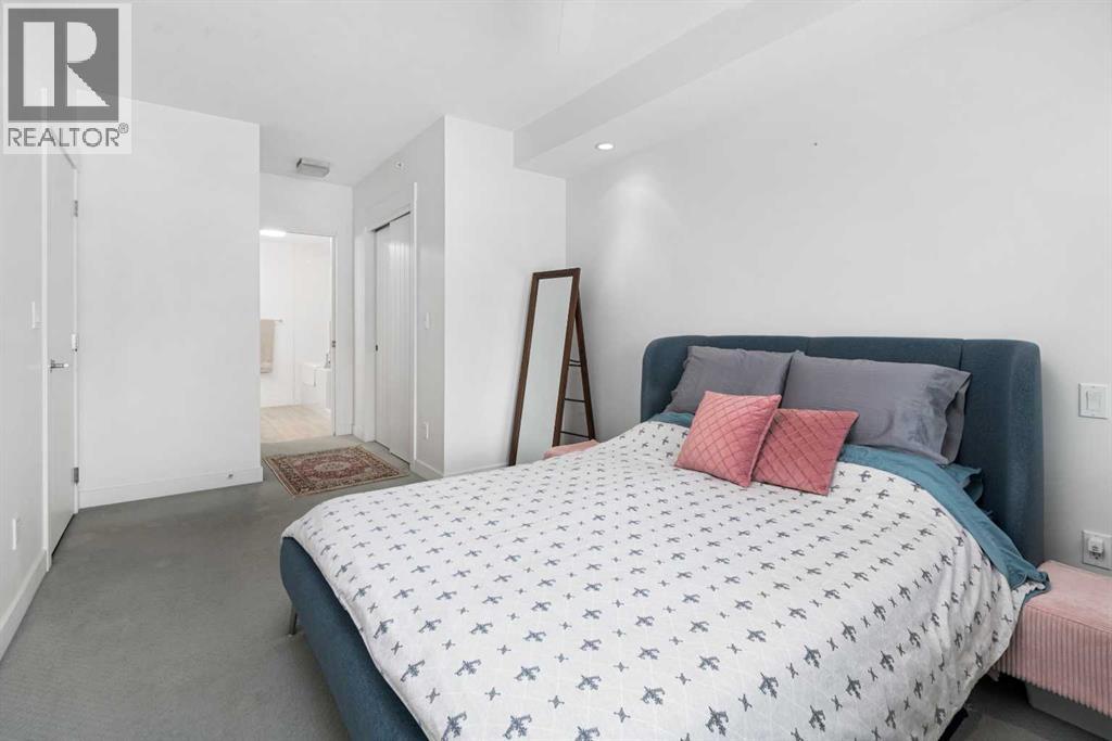 Single Family House for Sale in   Aspenmont Heights SW Aspen Woods Calgary 