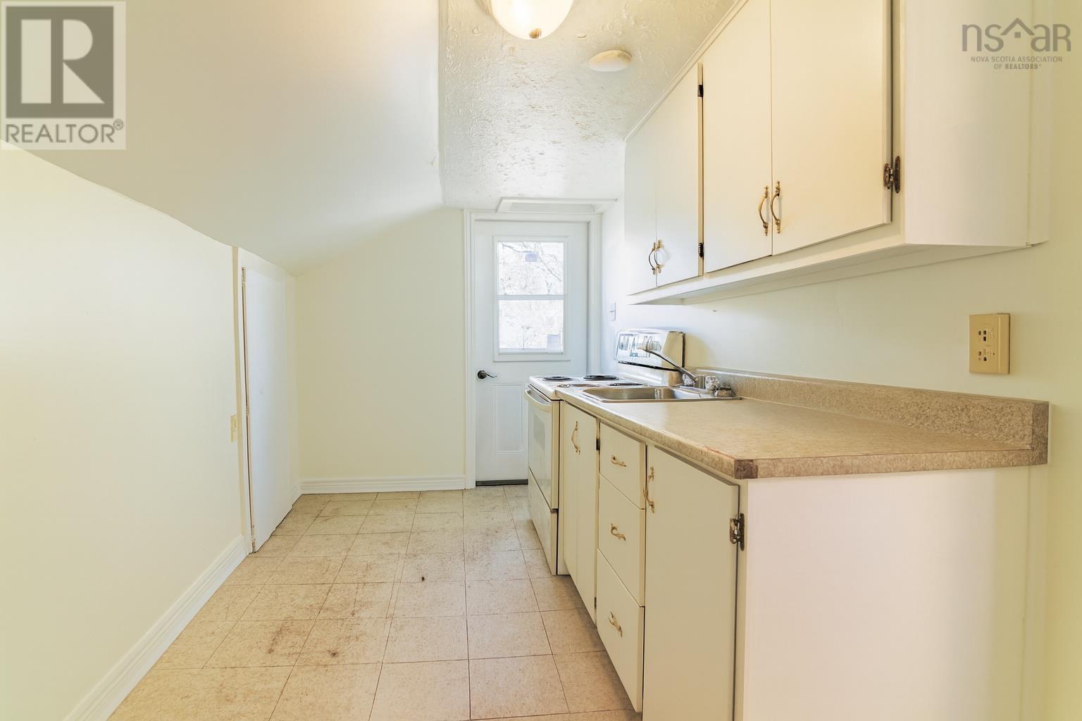 Property 32 of 33 of 1359 Sanford Road