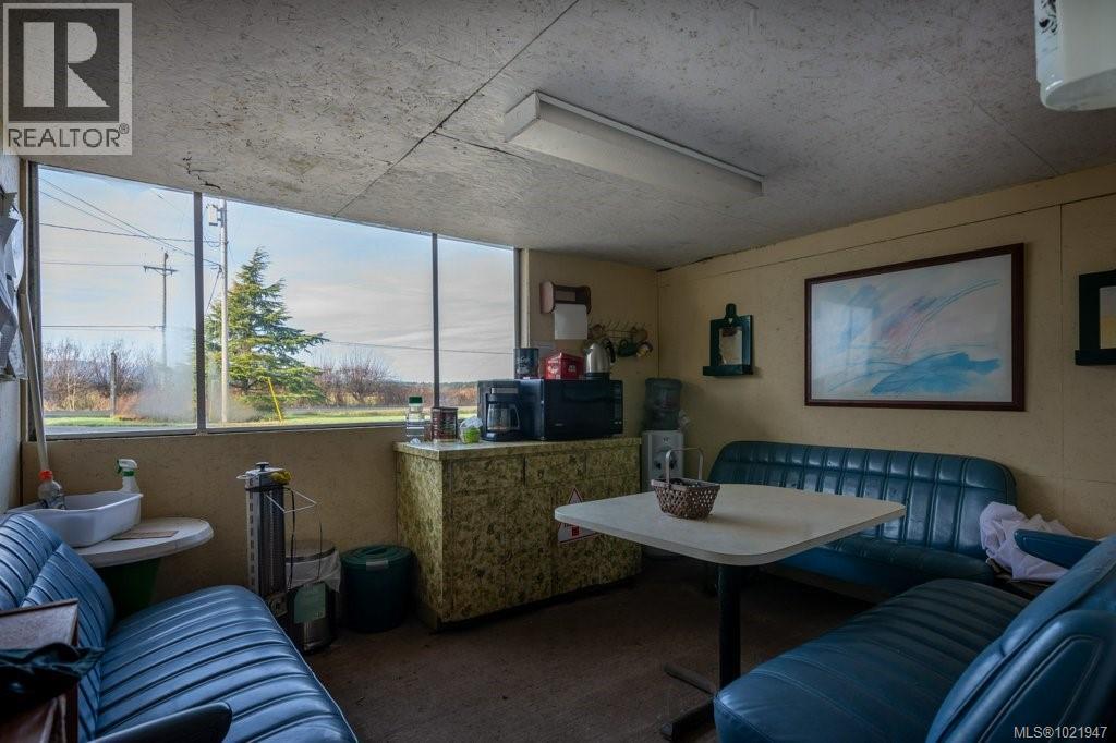 2012 Anderton Rd, Comox — photo 6