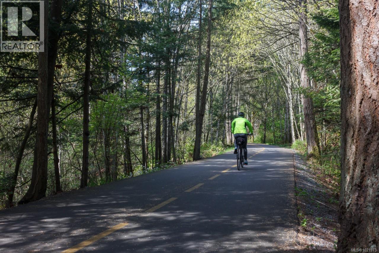  5 Erskine Lane, View Royal