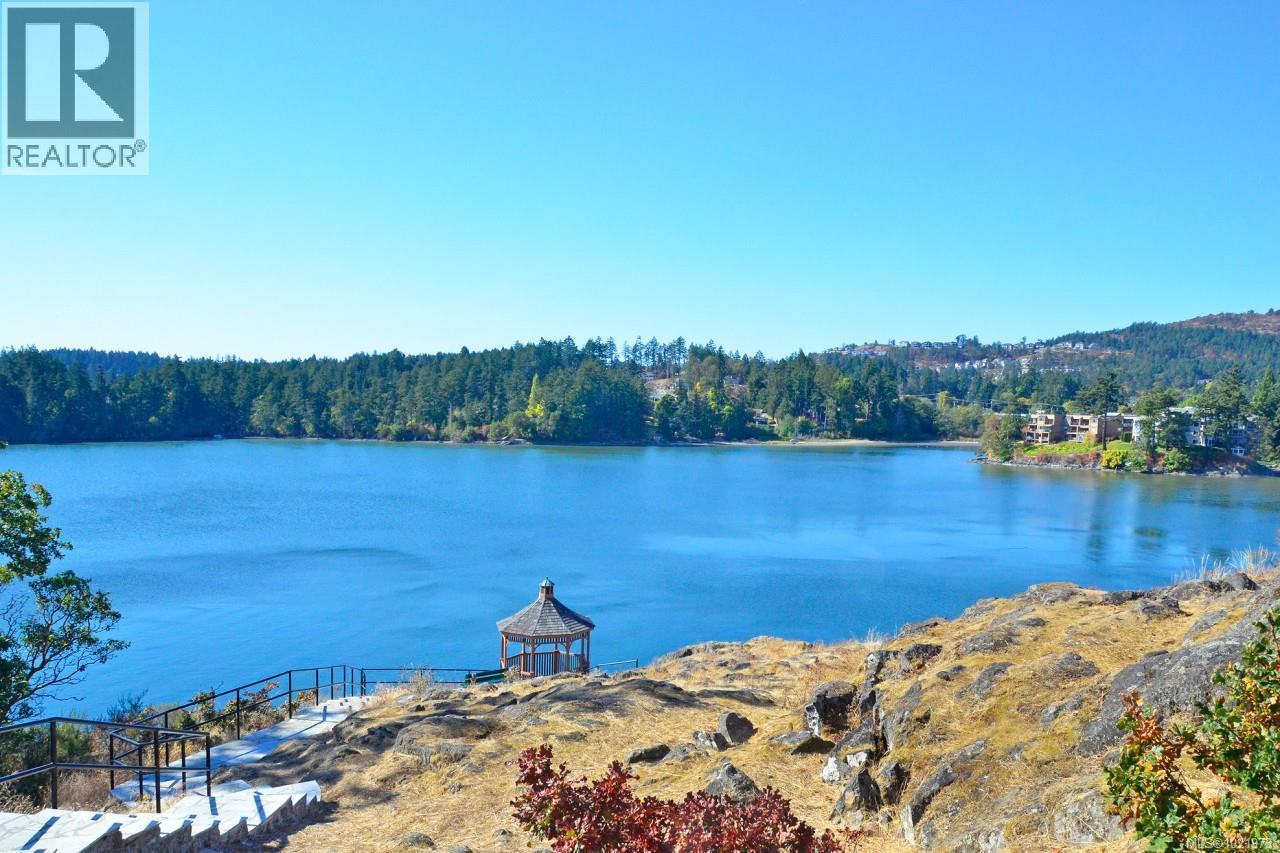  5 Erskine Lane, View Royal