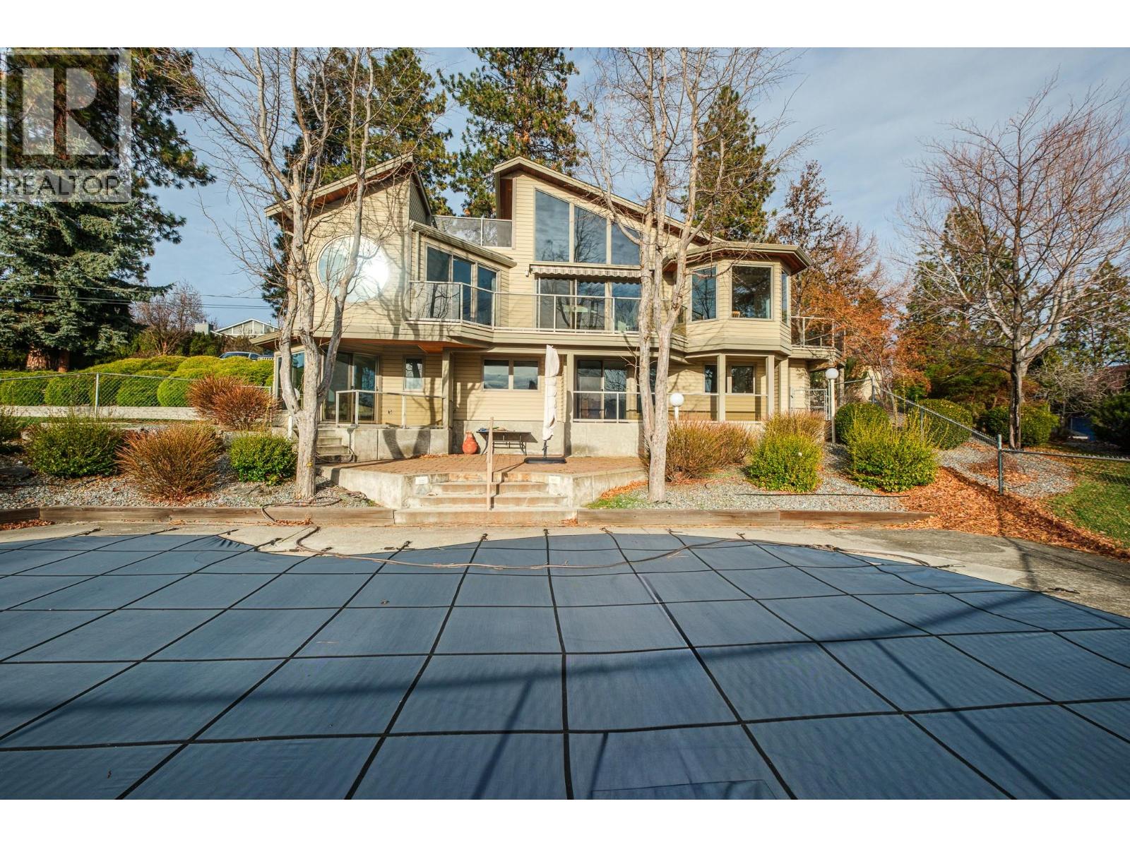  707 Brookfield Court, West Kelowna