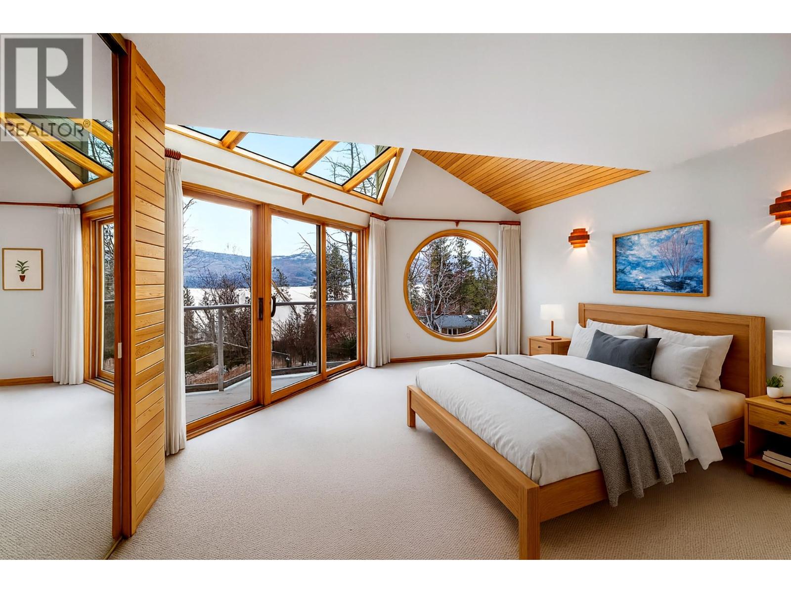  707 Brookfield Court, West Kelowna