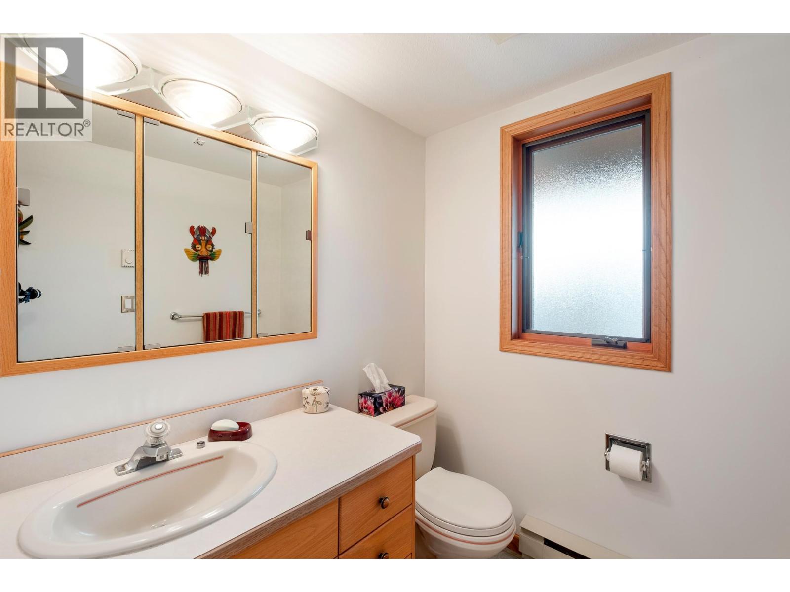  707 Brookfield Court, West Kelowna