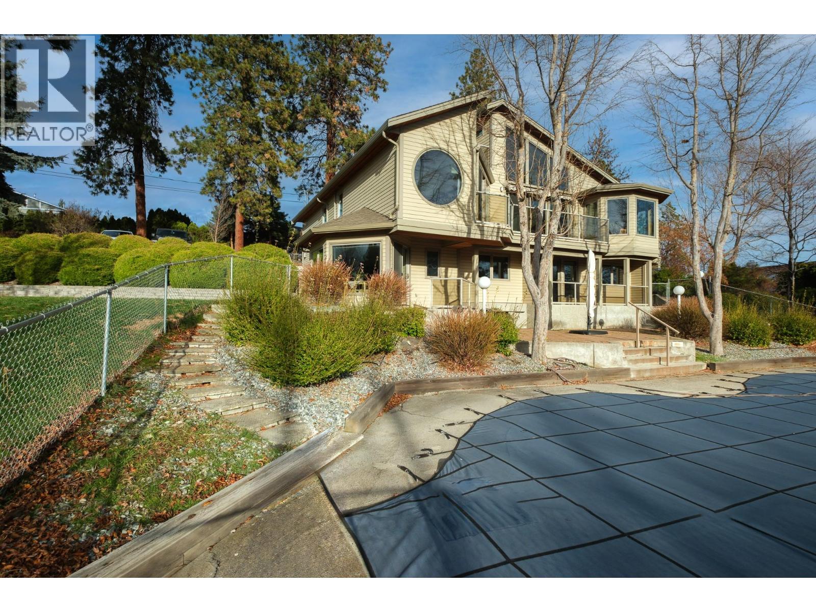  707 Brookfield Court, West Kelowna