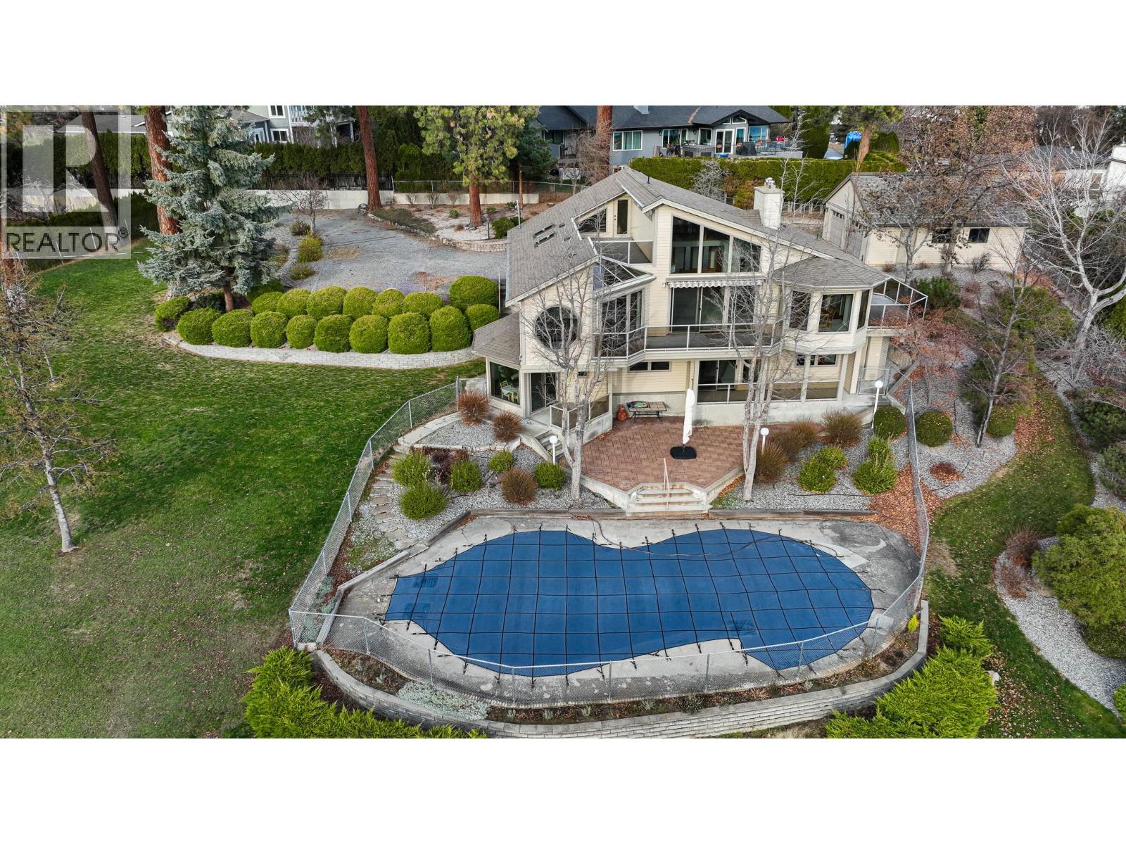  707 Brookfield Court, West Kelowna
