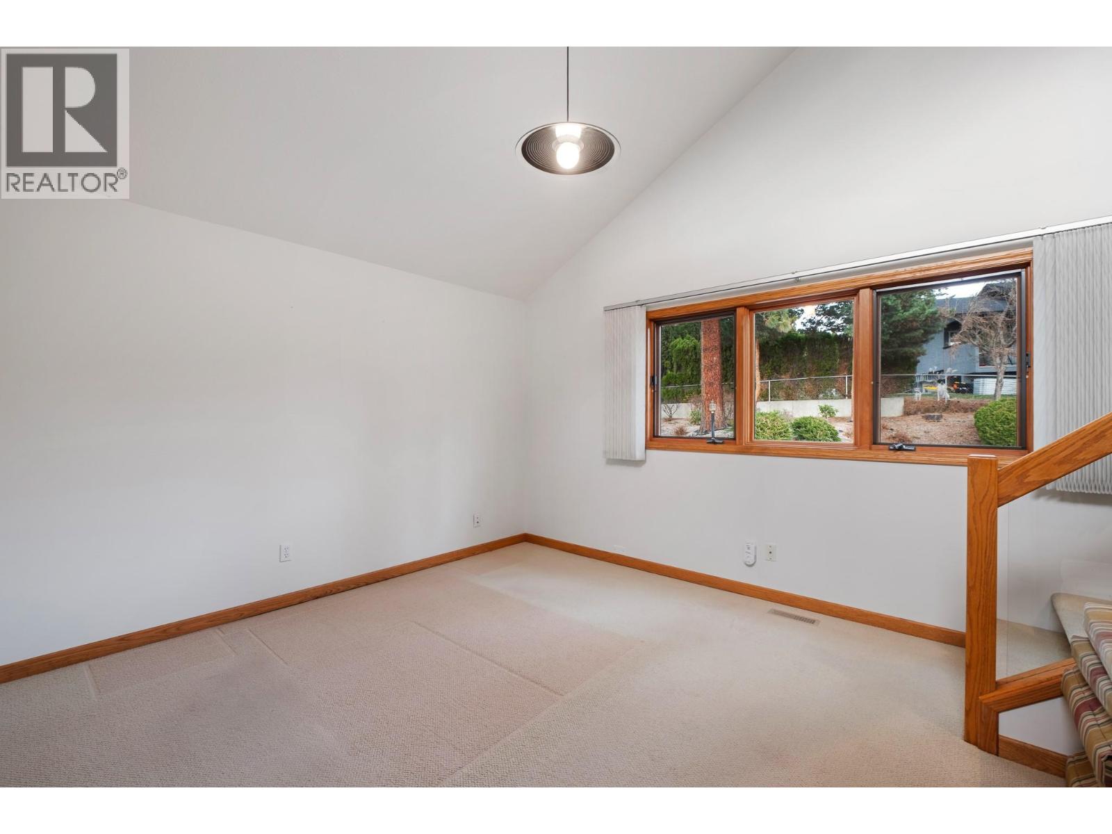  707 Brookfield Court, West Kelowna